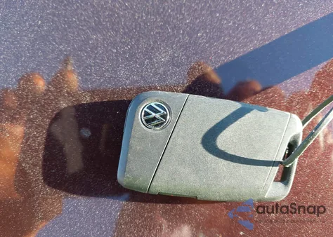 2021 Volkswagen Tiguan 2.0T Se/2.0T Se R-Line Black/2.0T Sel from USA, damaged, VIN 3VV2B7AX3MM080440